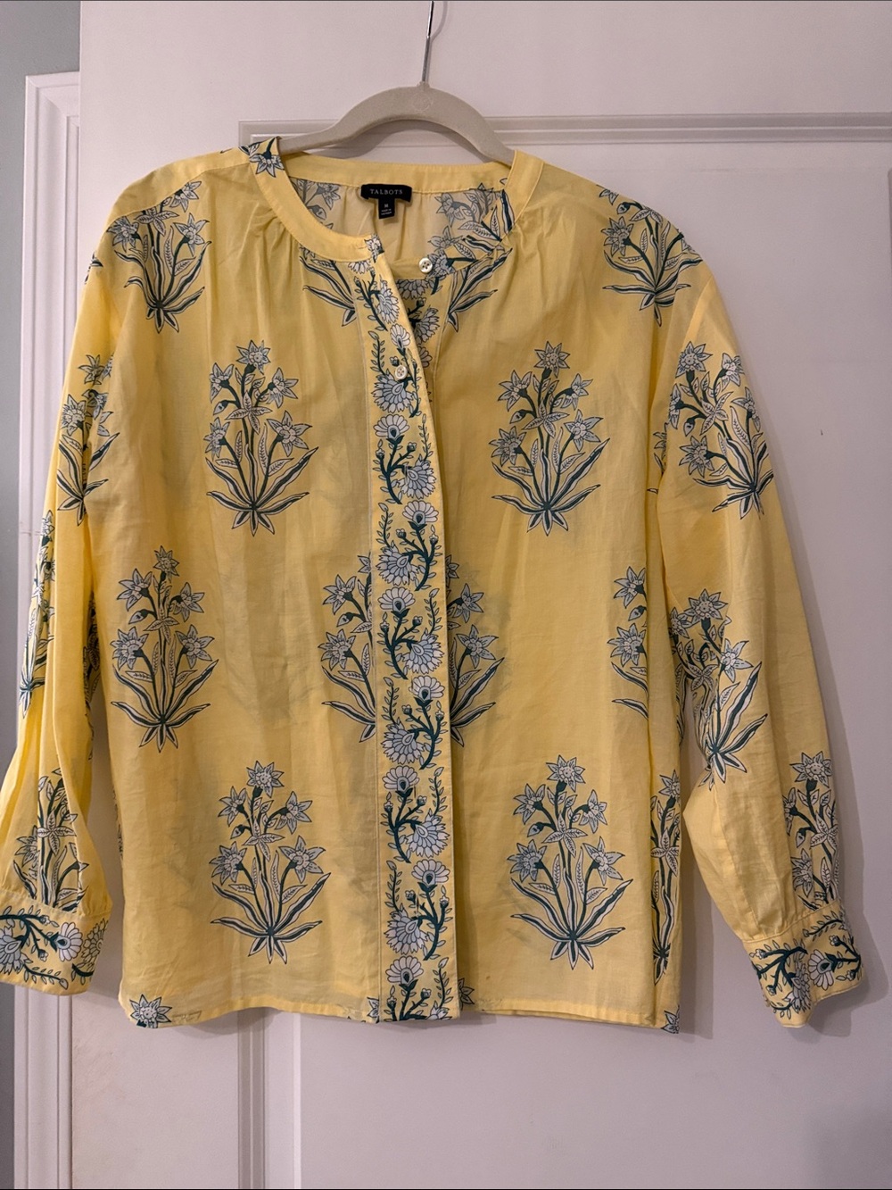 Talbots Yellow Floral Embroidered Button-Front Top size medium
